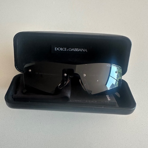 VINTAGE  DOLCE & GABBANA SUNGLASSES main image 5